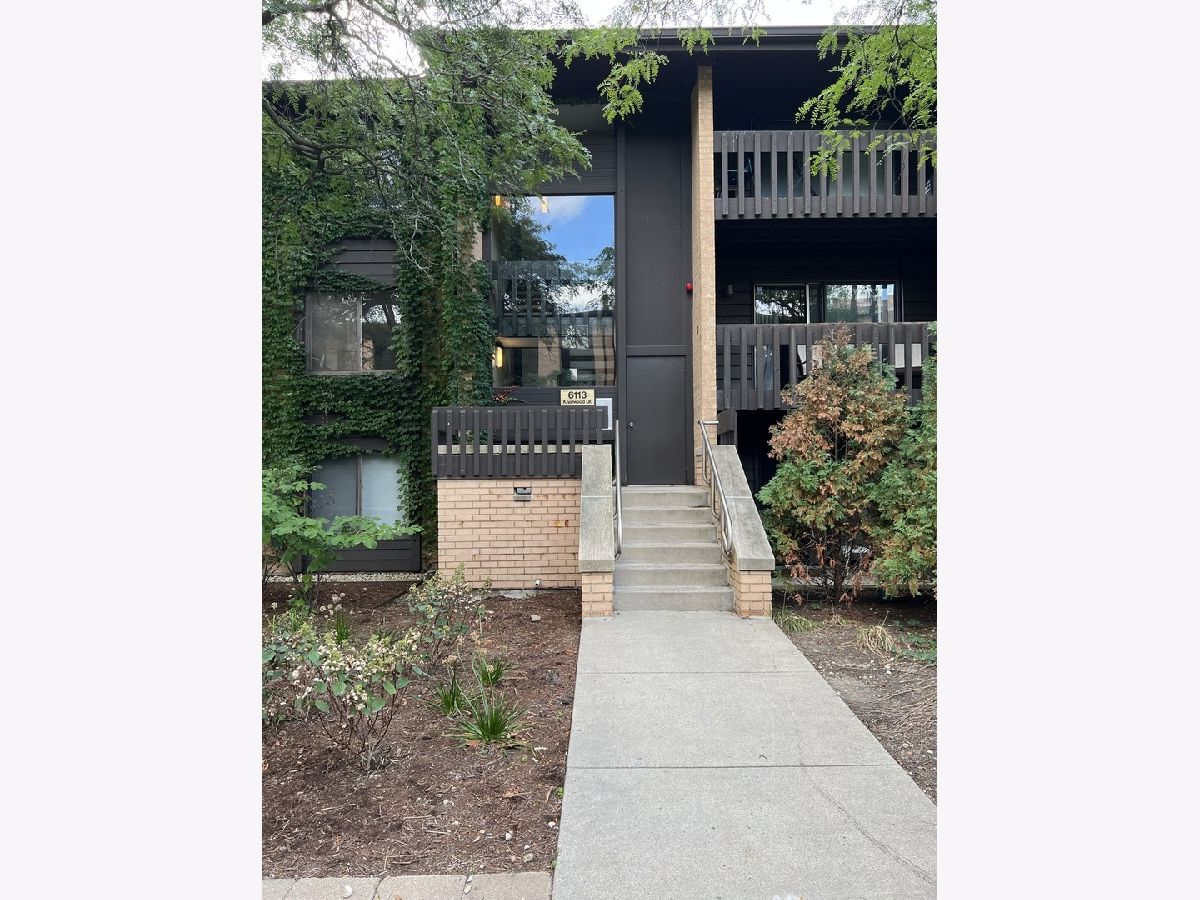 Condominiums Sold Knolls Willowbrook Illinois, 6113 Knollwood