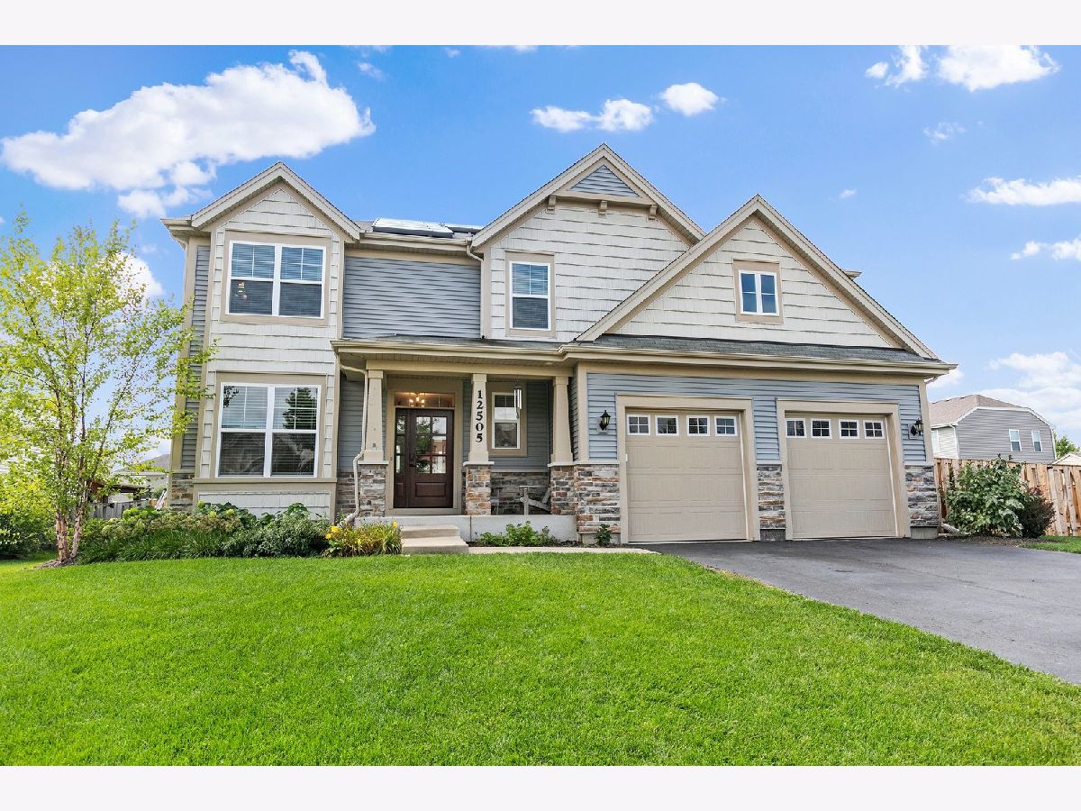 Homes Sold Lions Chase Huntley Illinois, 12505 Carver