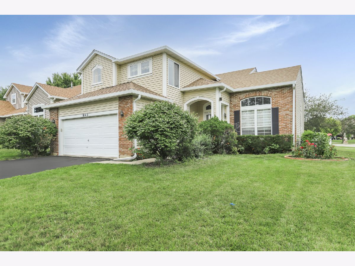 Homes Sold Renaissance Carol Stream Illinois, 841 Tamarac