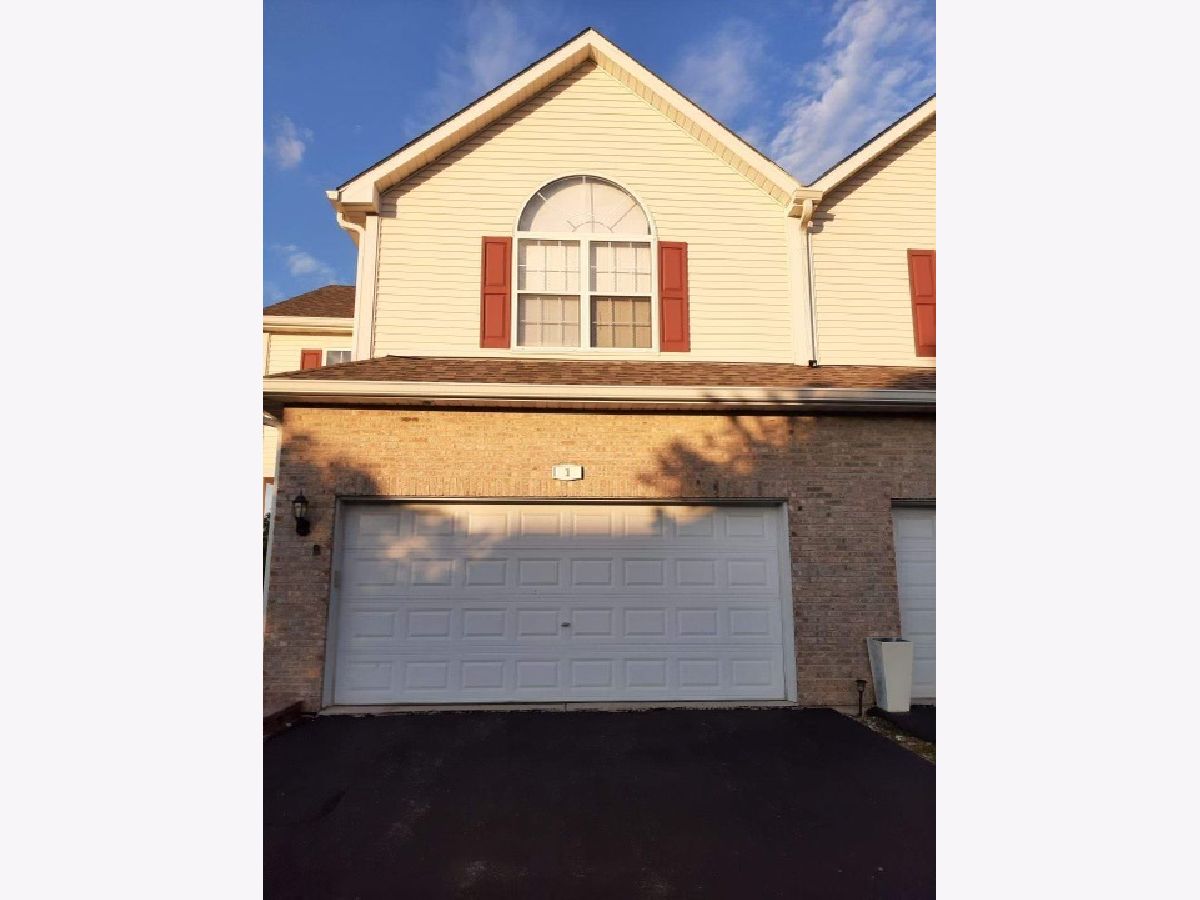 Townhomes Sold Lily Field Bolingbrook Illinois, 1 Lily