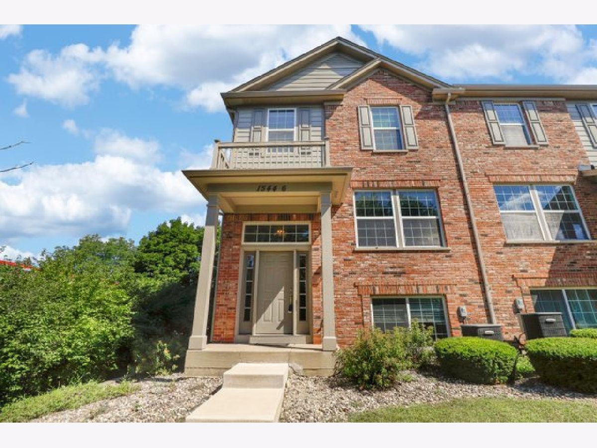 Townhomes Sold Bristol Park Wood Dale Illinois, 1544 Bristol