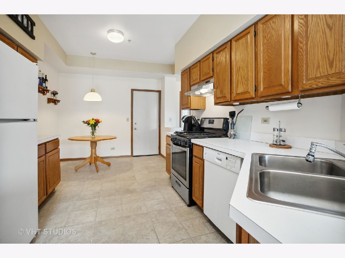 1155 Cambria South Lane, Lombard, Illinois 60148 MLS 11624554