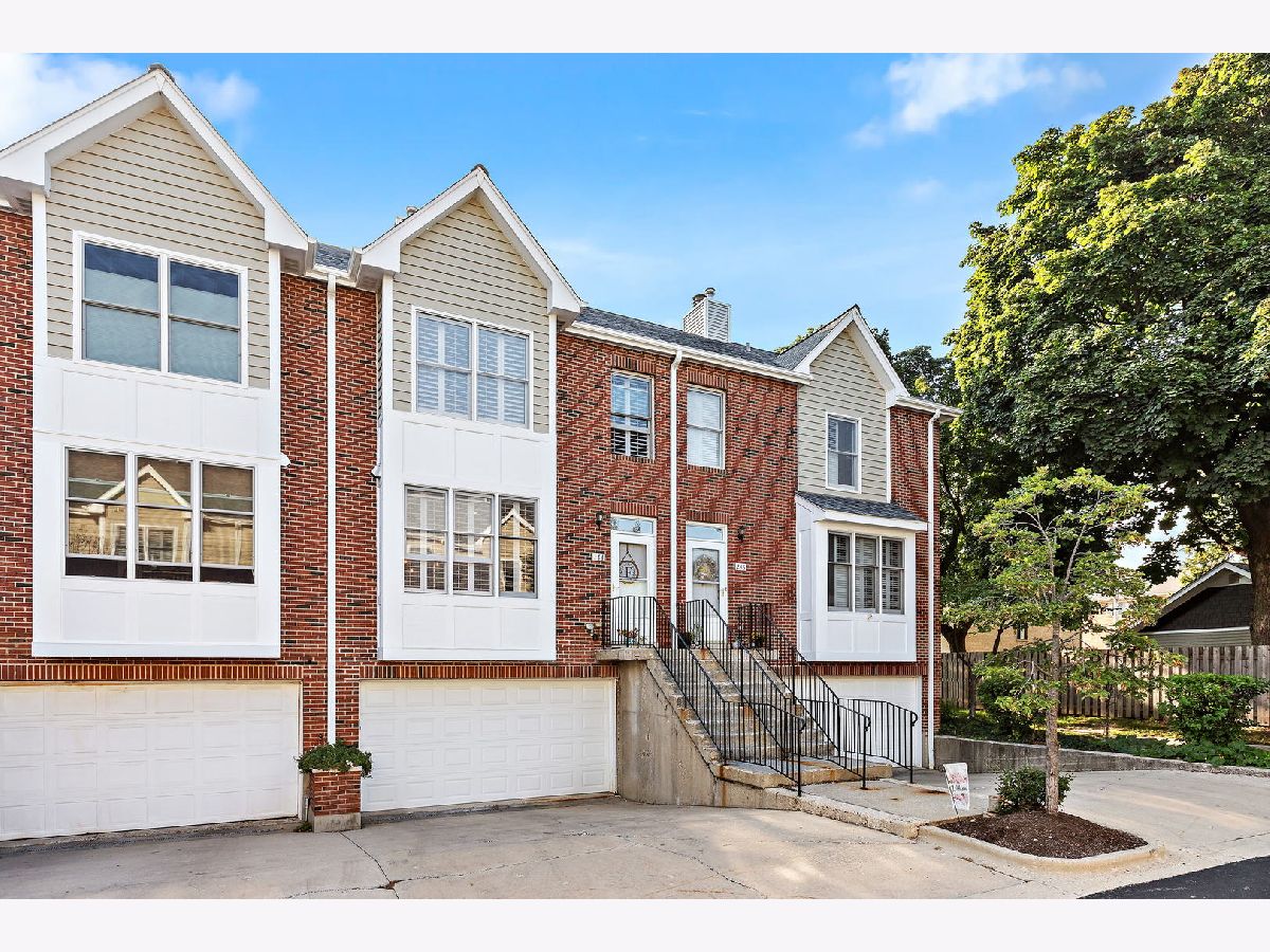 Townhomes Sold Village Green Palatine Illinois, 244 Village