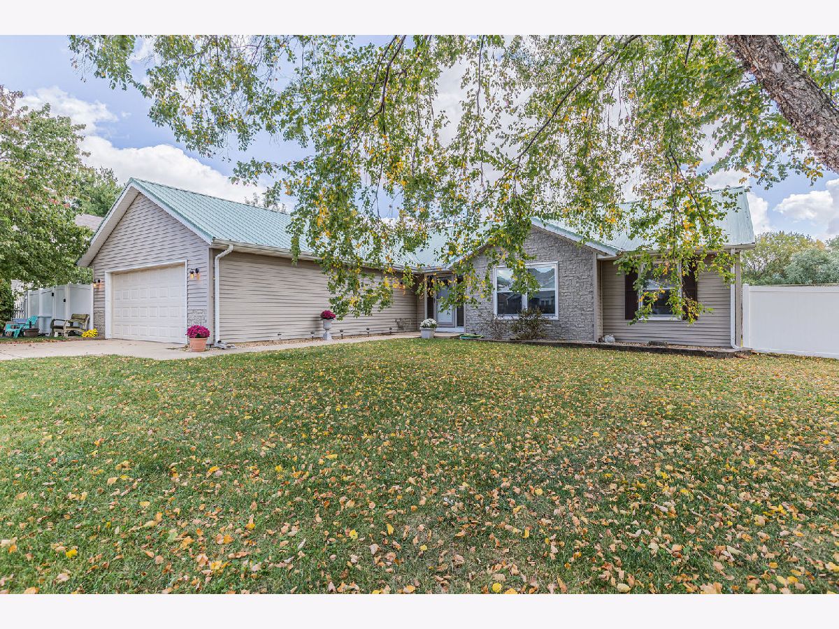 Homes Sold Riverview Mahomet Illinois, 1204 Fawn