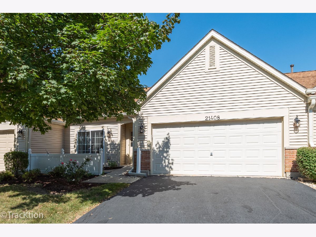 Carillon Plainfield IL, Townhomes & Condos & Homes For Sale & For Rent