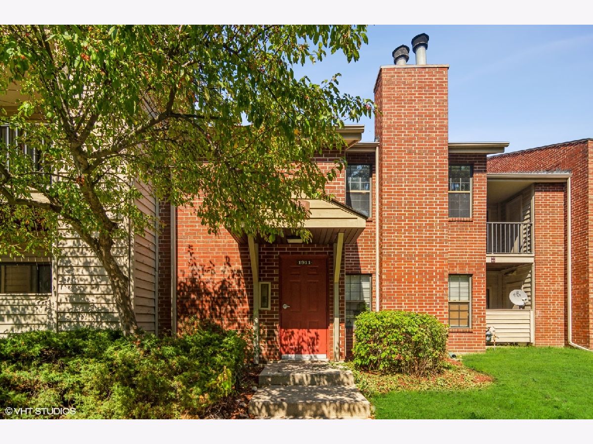 Condominiums Sold Foxfire Palatine Illinois, 1911 Hicks