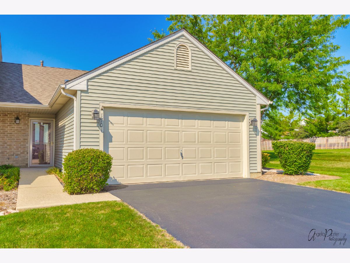 Townhomes & Condos Sold Timber Trails Mchenry Illinois, 1701 Pine