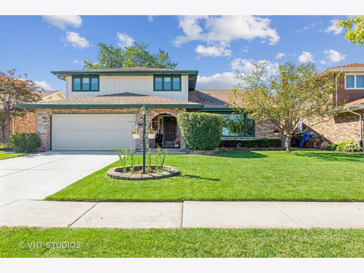Homes Sold La Grande Vista Oak Forest Illinois, 6133 157th