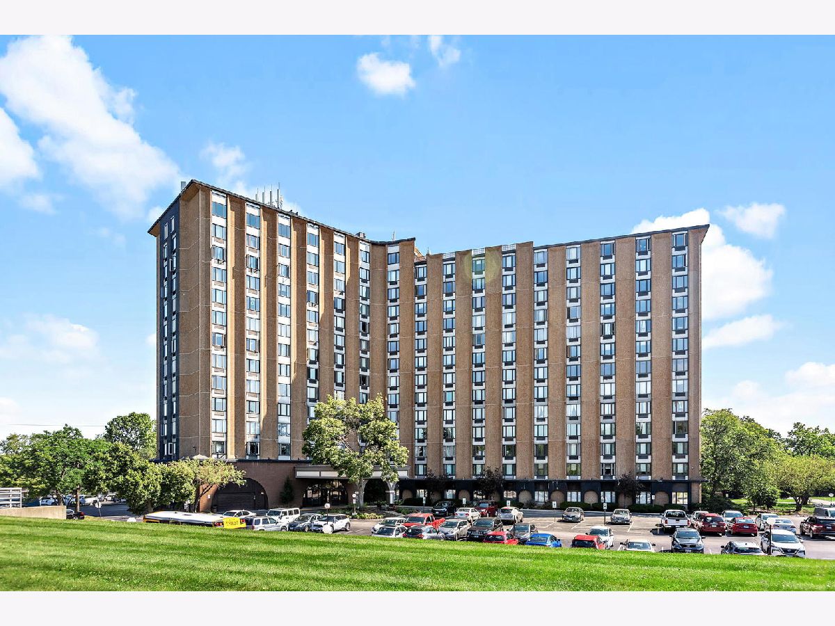 Condominiums Sold Renaissance Place Palatine Illinois, 1 Renaissance