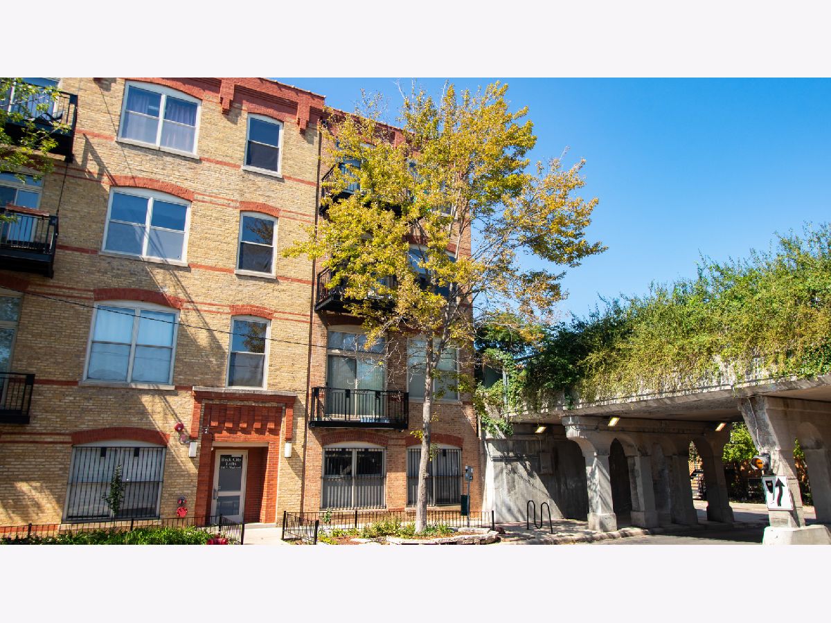 Condos & Townhomes Rented Buck City Lofts Chicago Illinois, 1740 Maplewood