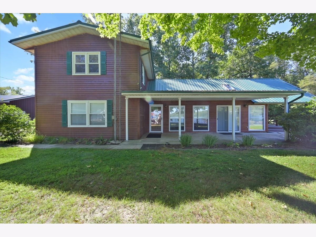  Sold Neoga Illinois, 3572 894 North