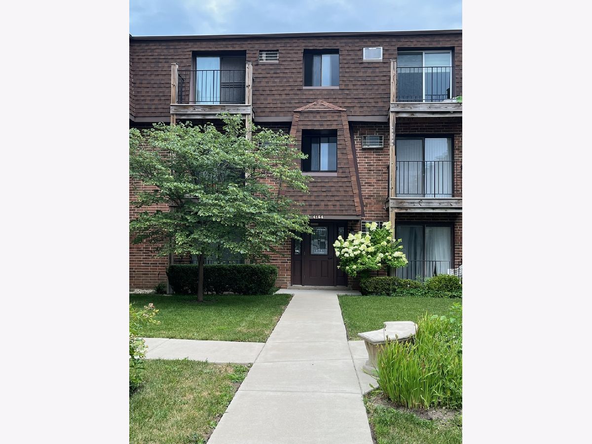 Condos & Townhomes Sold Glenview Ridge Glenview Illinois, 4156 Central