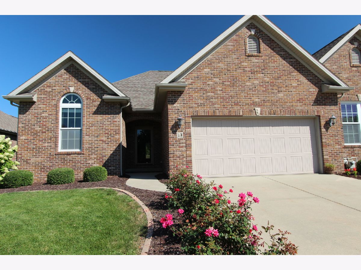 Condos & Townhomes & Homes Sold Village At Prairie Vista Bloomington Illinois, 13 Prairie Vista