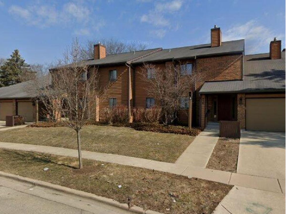Condominiums Sold Waverly Commons Elgin Illinois, 950 Jefferson