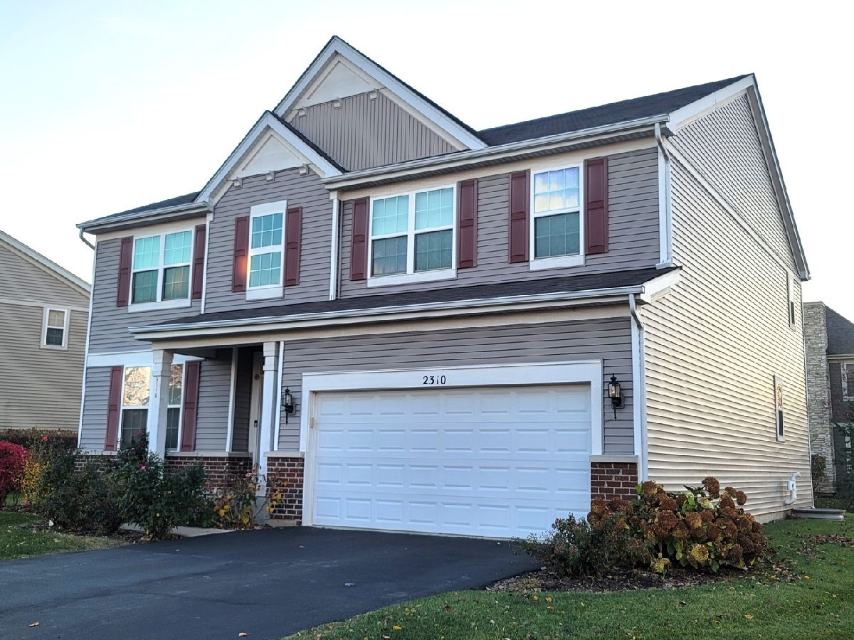 Homes Rented Villas Of Chestnut Ridge Buffalo Grove Illinois, 2310 Avalon