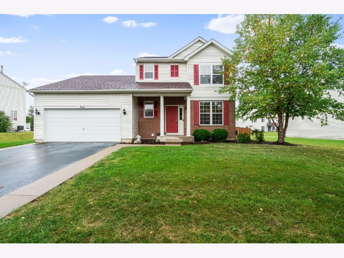 Homes & Condos & Townhomes Sold Summerfield Of Minooka Minooka Illinois, 716 Gallant