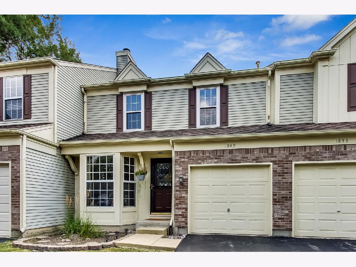 Victoria Ridge Downers Grove IL, Townhomes For Sale & For Rent Sadie