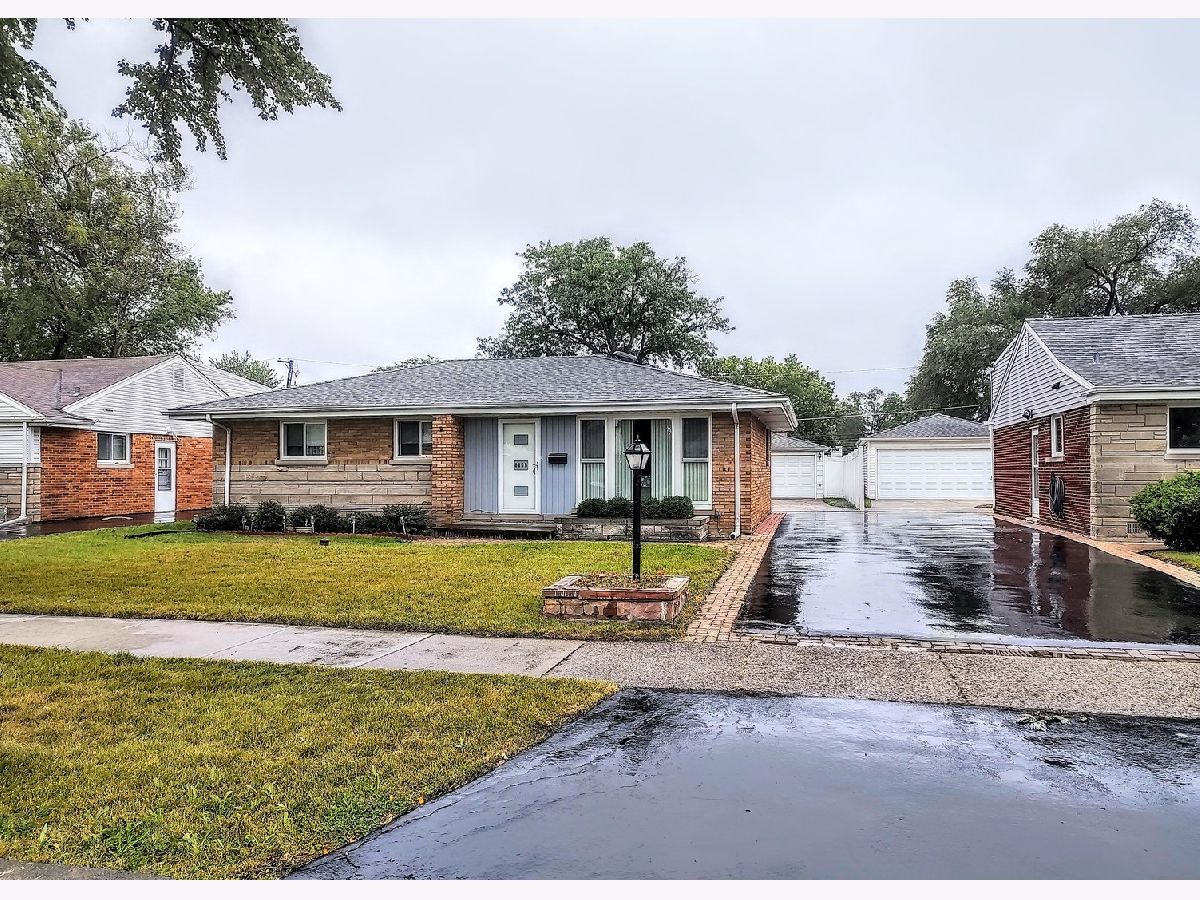 Condominiums & Homes Sold Arbors Of Morton Grove Morton Grove Illinois, 7447 Arcadia