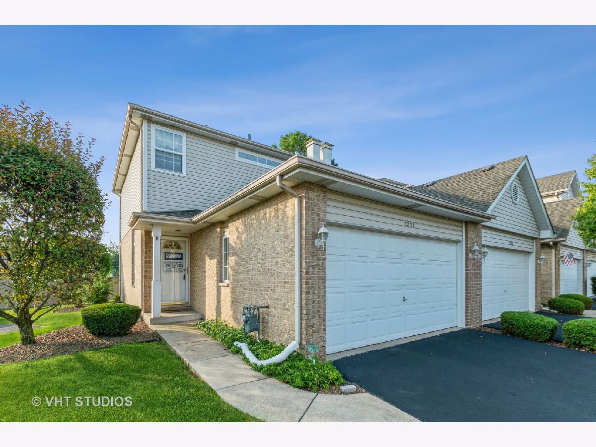 Condos & Townhomes & Homes Sold Chapel Hill Alsip Illinois, 5221 Mint Julip