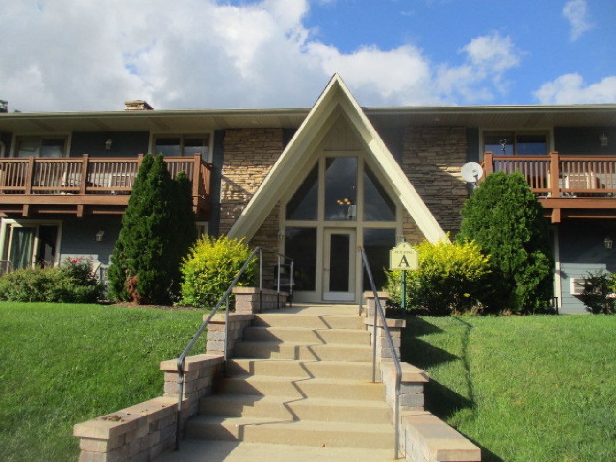 Condominiums & Homes Sold Chalets Of Fox River Grove Fox River Grove Illinois, 300A Opatrny