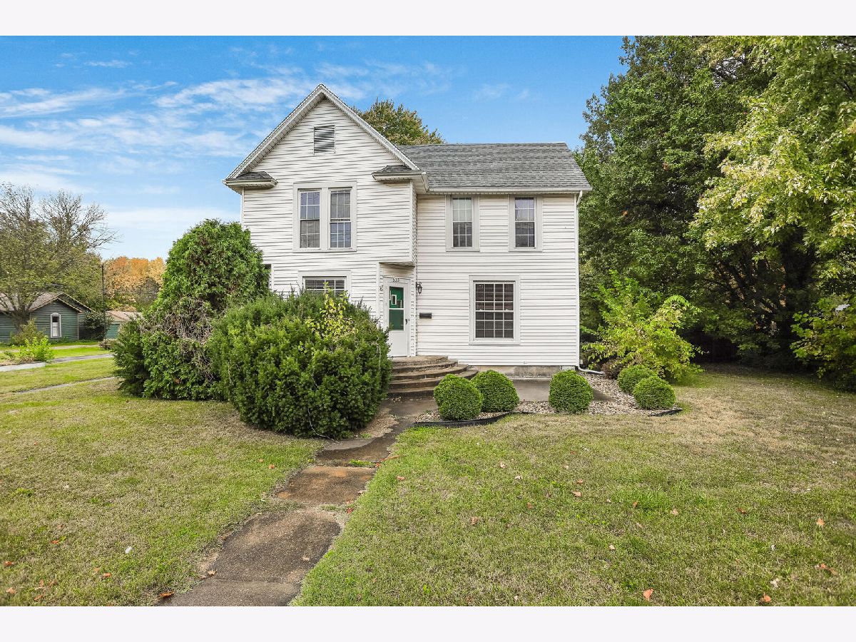 Homes & Condos & Townhomes Sold Winston Tuscola Illinois, 600 Parke