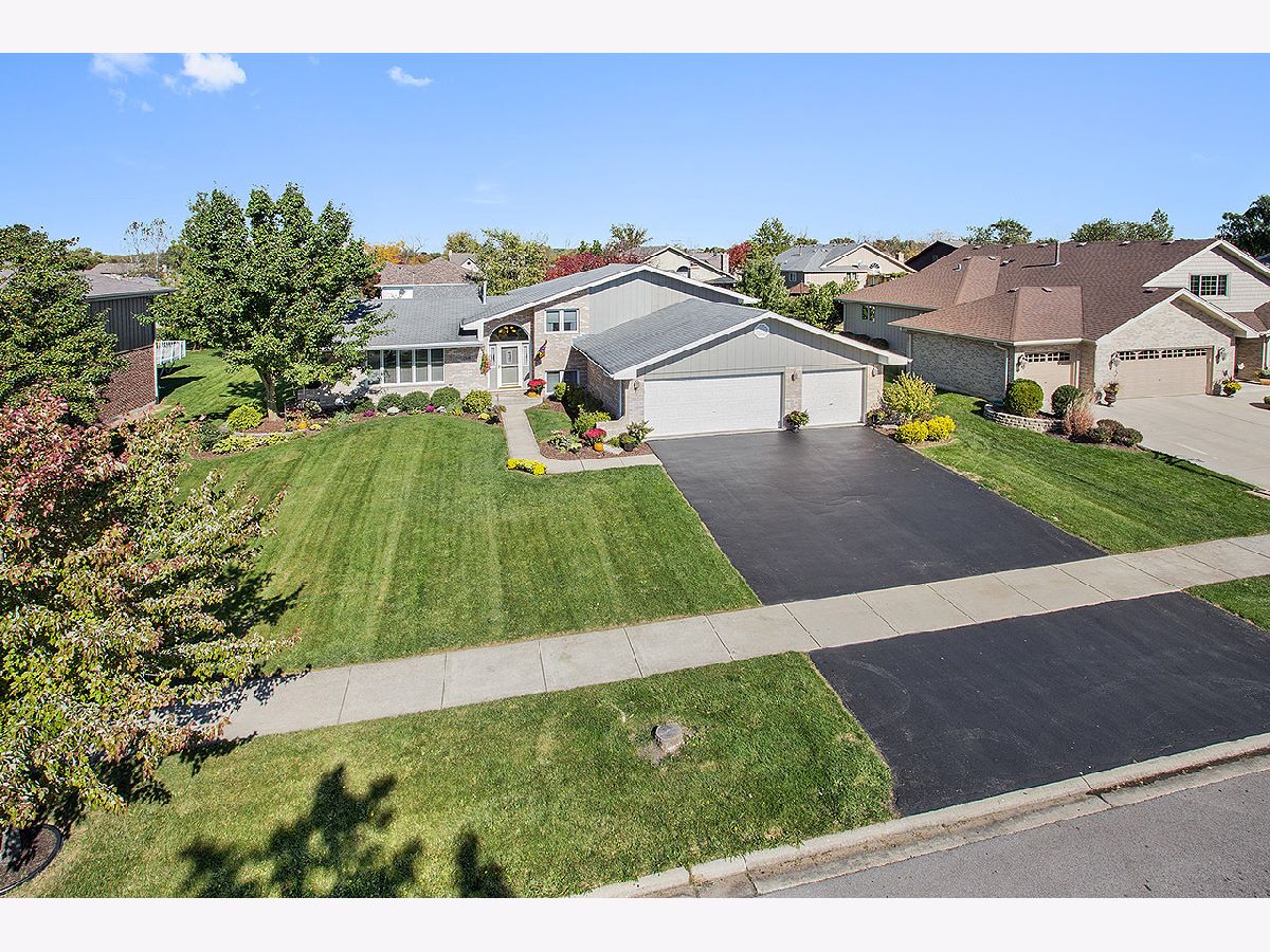 Homes Sold Abbey Glen Lockport Illinois, 1318 Foxford