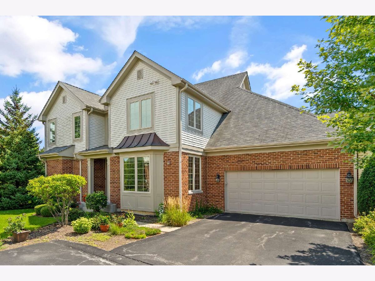 Townhomes & Homes Sold Waterbury Place Buffalo Grove Illinois, 2134 Apple Hill