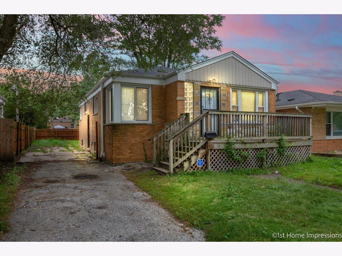Homes Sold Calumet Park Dolton Illinois, 14244 Woodlawn