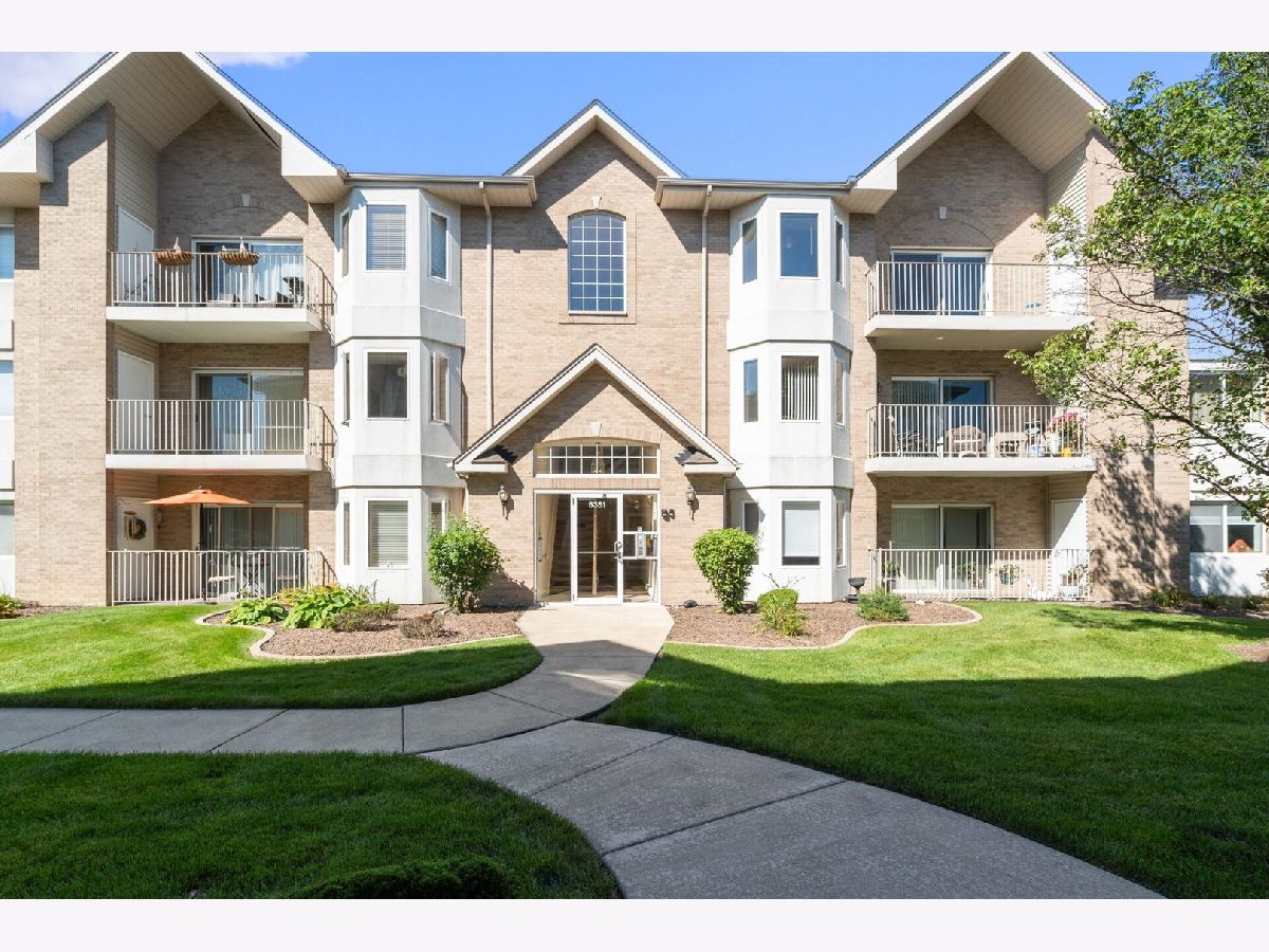 Condos & Townhomes & Homes Sold Chapel Hill Alsip Illinois, 5351 Mint Julip