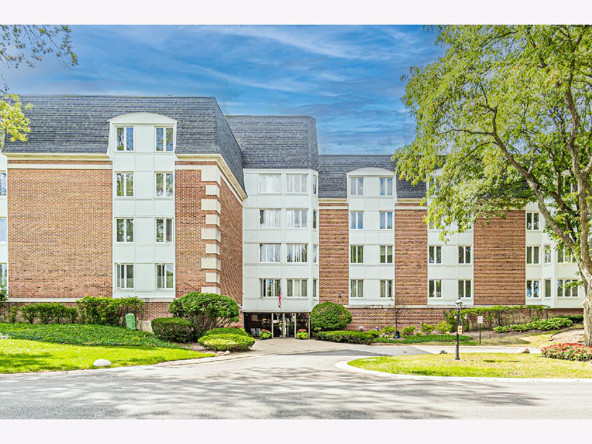 Cambridge On The Lake Buffalo Grove IL, Condominiums For Sale & For Rent Sadie Winter Dana Cohen