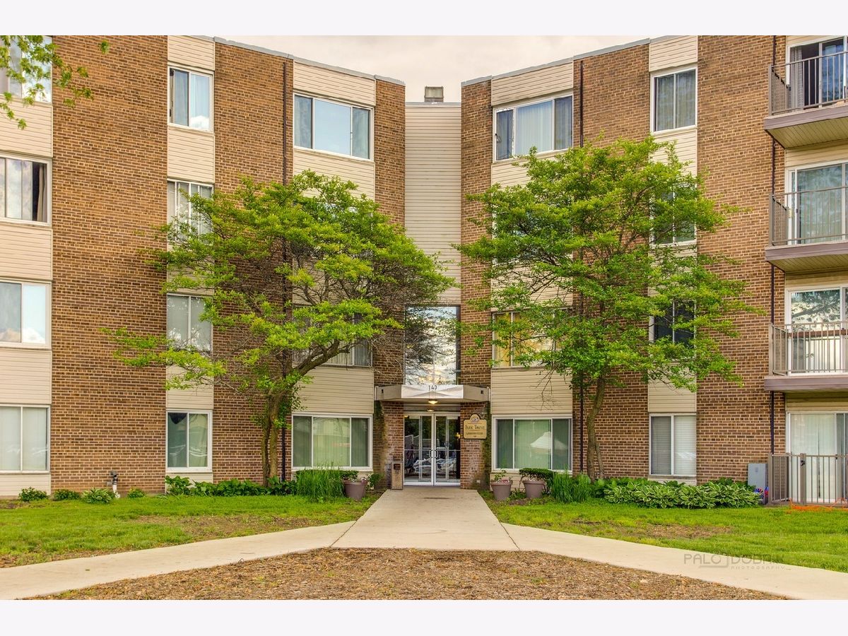 Condominiums Sold Park Towne Palatine Illinois, 140 Wood