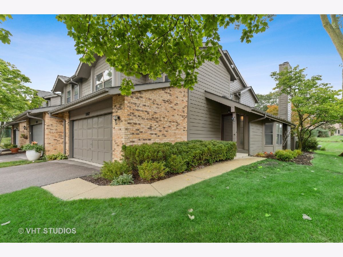Townhomes & Homes Sold Sawmill Creek Darien Illinois, 8017 Wildwood