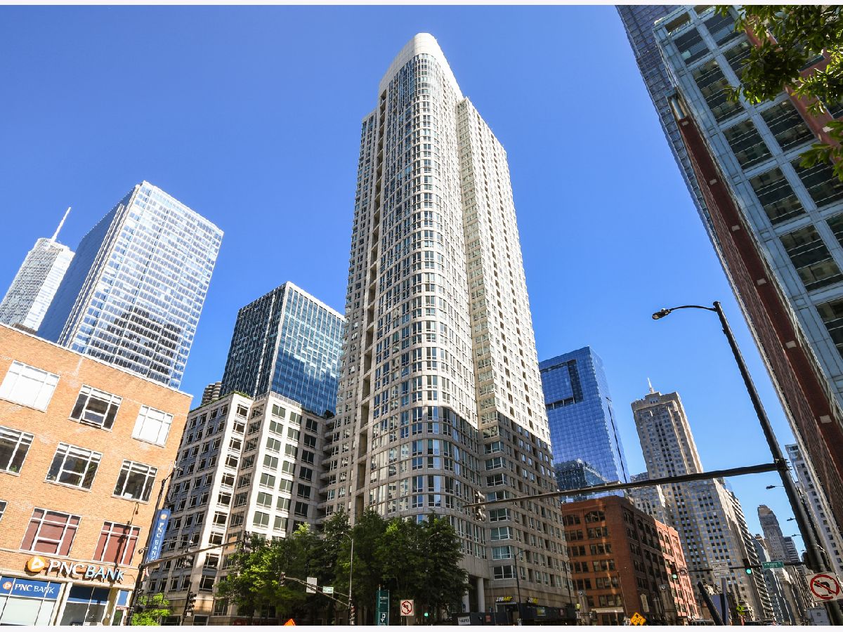 Condominiums Sold The Sterling Chicago Illinois, 345 La Salle