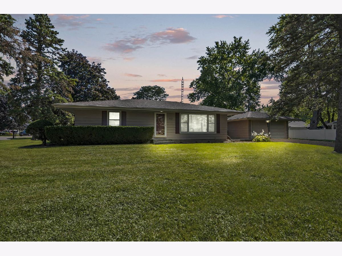 Homes Sold North Lake Manor Aurora Illinois, 418 Old Indian