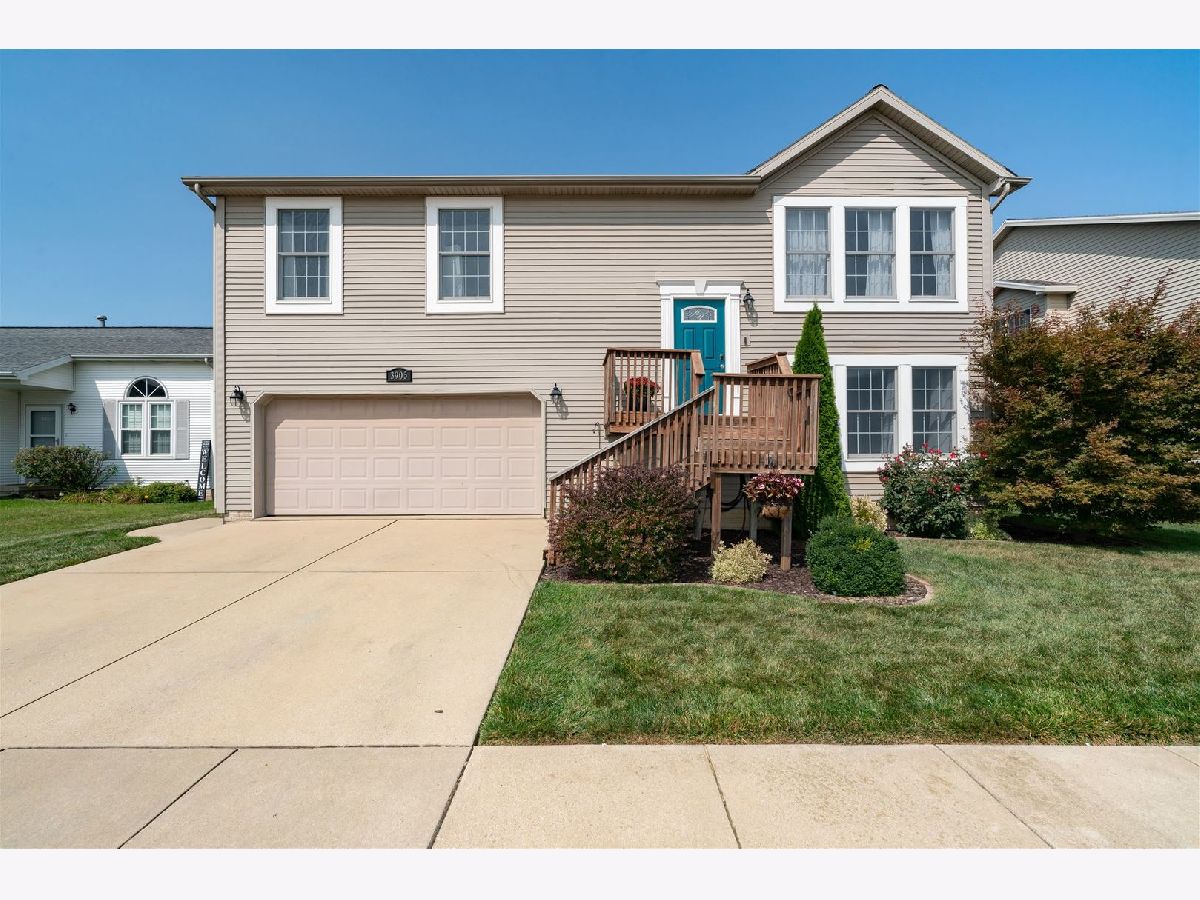 Homes & Condos & Townhomes Sold Beich Place Bloomington Illinois, 3905 Bluebell