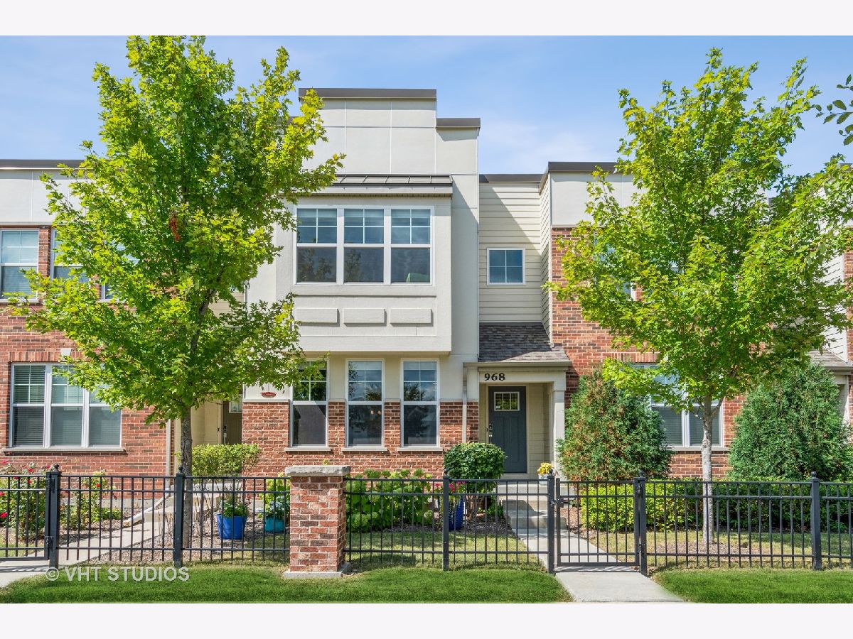 Townhomes Sold Union Square Aurora Illinois, 968 Station