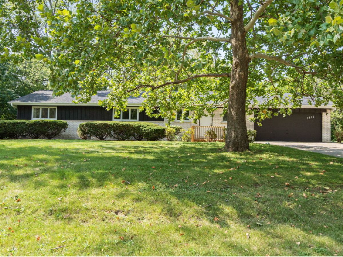 Homes Sold Bruce Lake Downers Grove Illinois, 7916 Highland