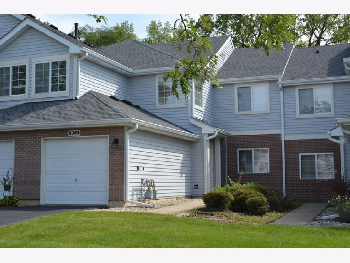 Townhomes & Condos Rented Reflections Darien Illinois, 8249 Ripple Ridge