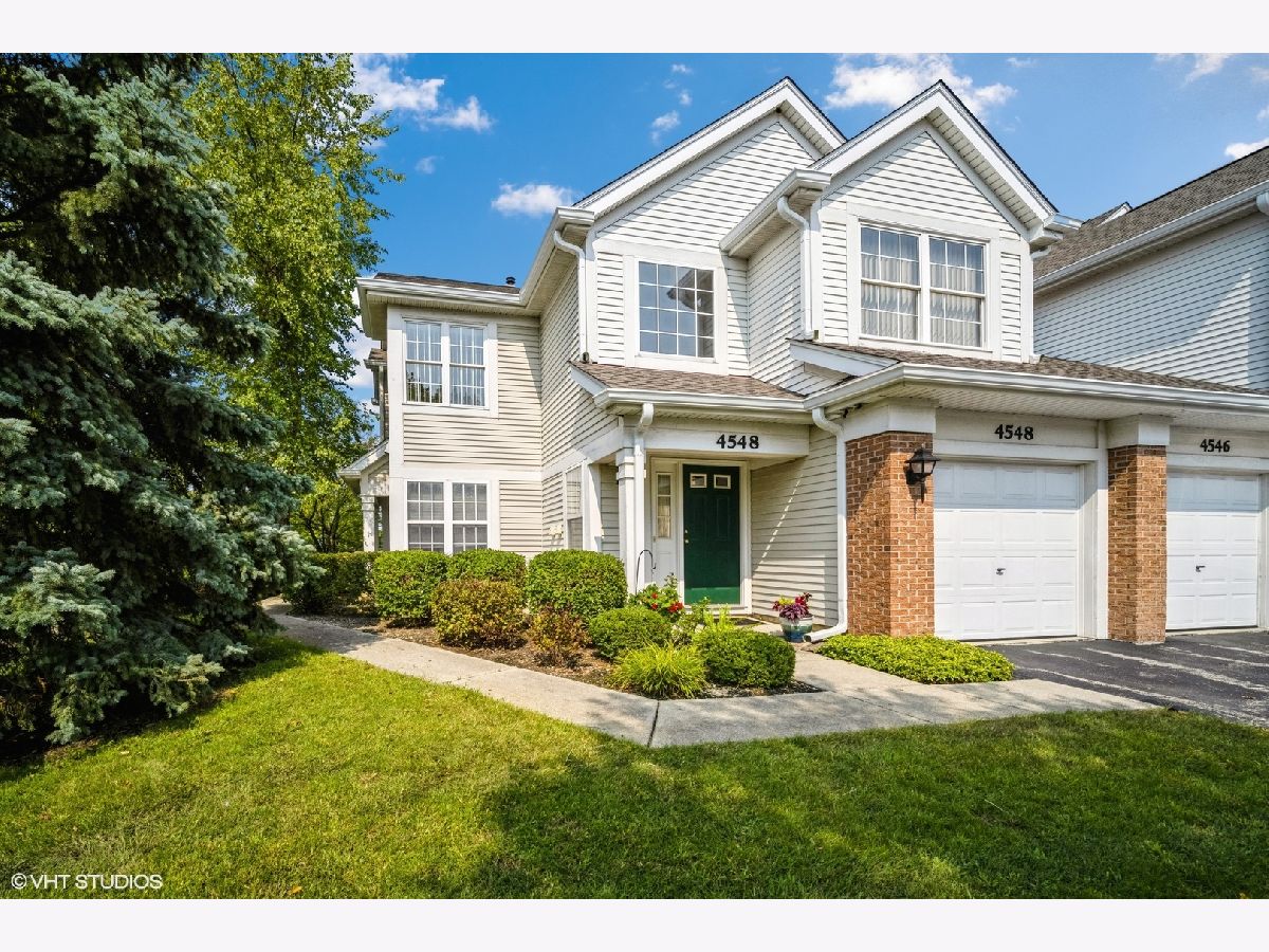 Townhomes & Condos Sold Glenview Place Northbrook Illinois, 4548 Concord