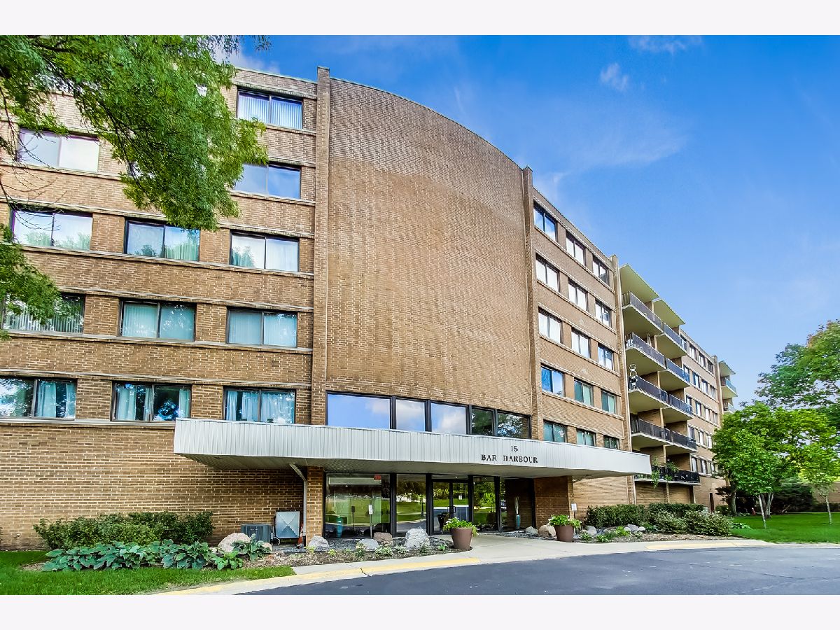Condominiums Sold Bar Harbour Schaumburg Illinois, 15 Bar Harbour