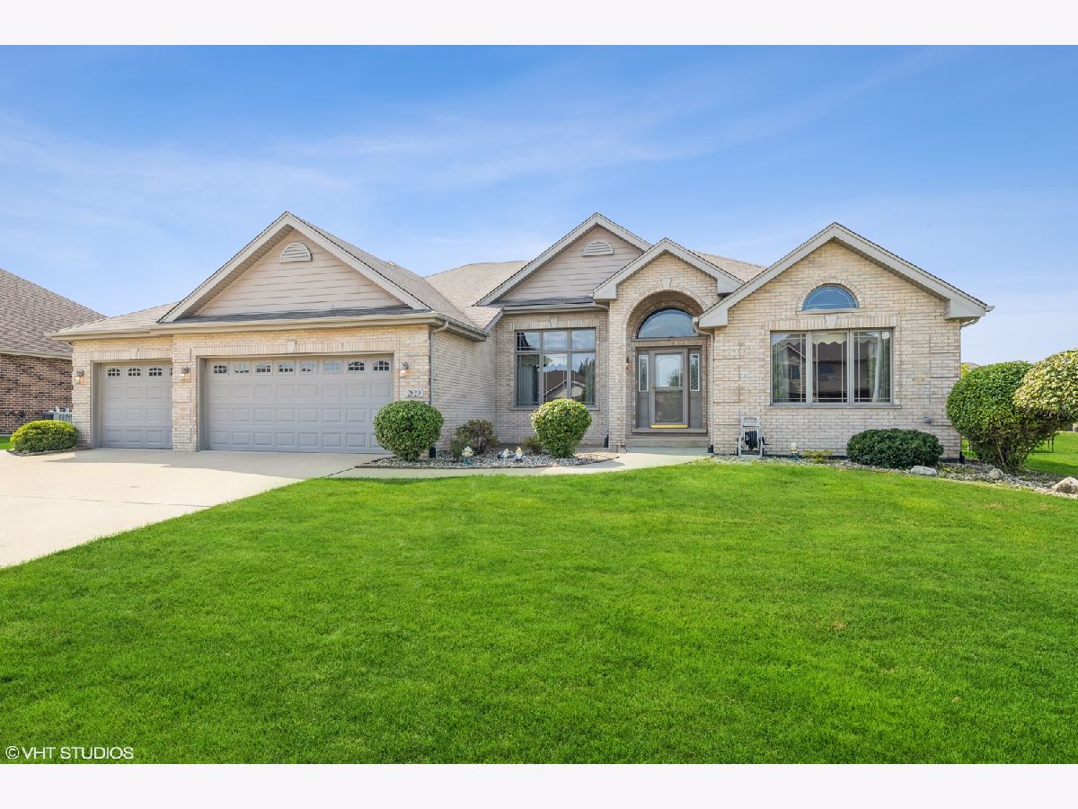 Homes Sold Taylor Glen New Lenox Illinois, 2829 Cole