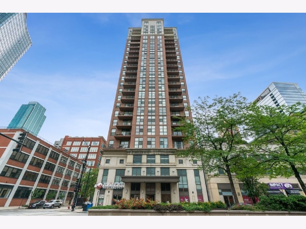 Condos & Townhomes Sold State Place Tower Chicago Illinois, 1101 State