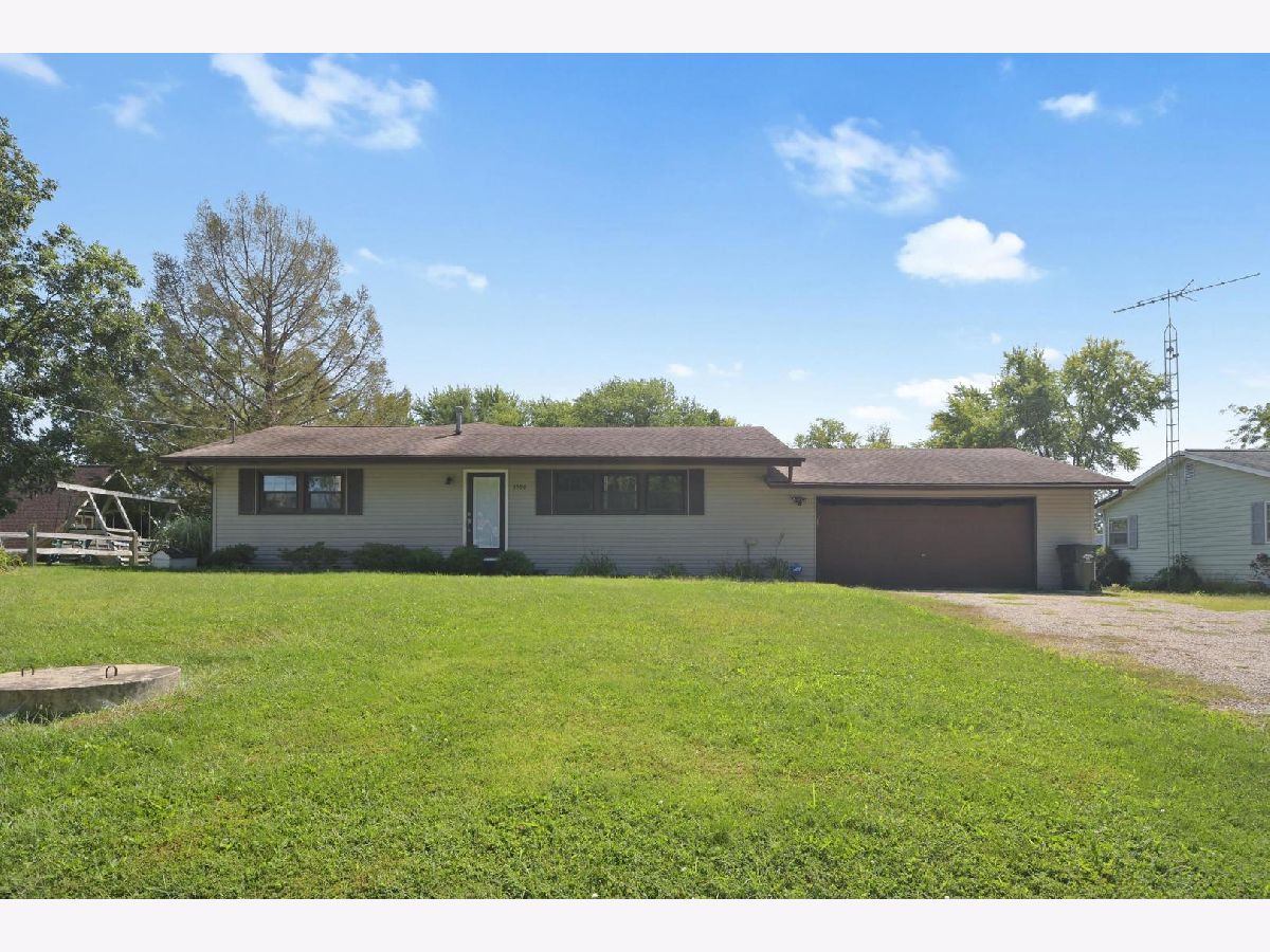  Sold Neoga Illinois, 3596 894 North