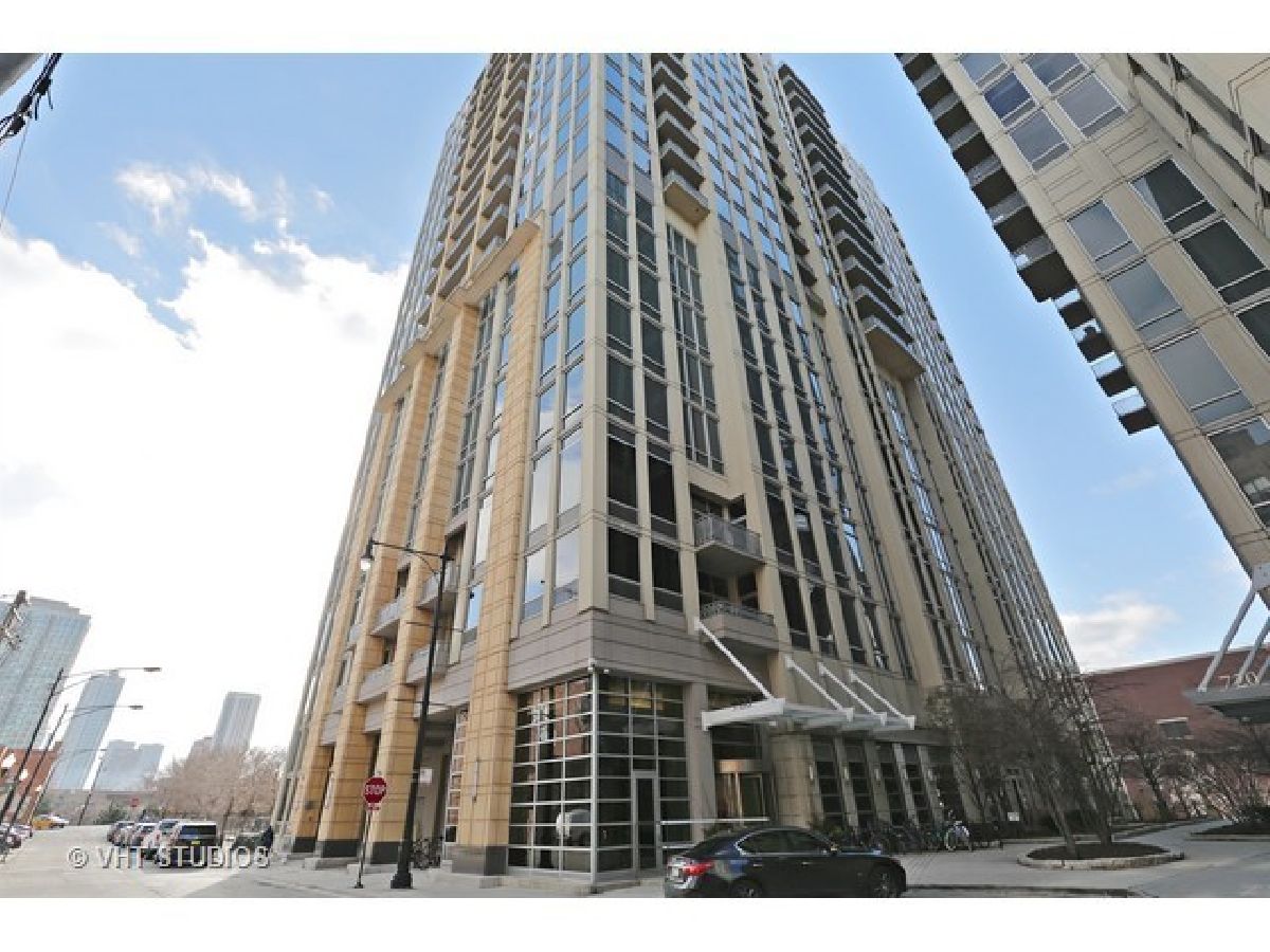 Condominiums Rented River Place On The Park Chicago Illinois, 700 Larrabee