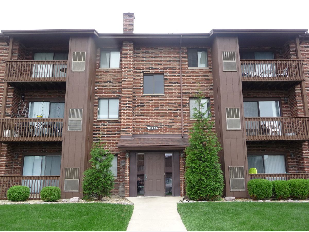 Condominiums Sold Shibui Oak Forest Illinois, 15715 Peggy