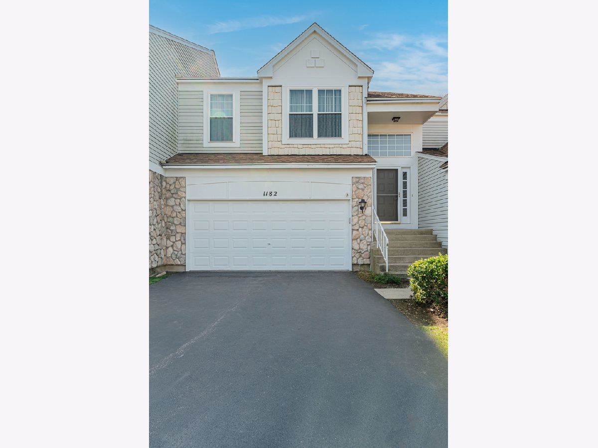 Homes & Townhomes & Condos Sold Willow Bay Elgin Illinois, 1182 Delta