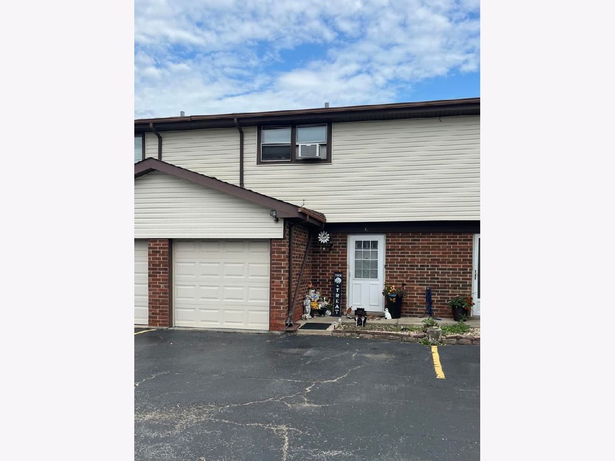 Townhomes Sold Georgetown Bridgeview Illinois, 7250 84th