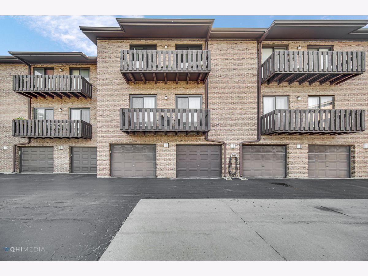 7546 Clarendon Hills Road, Willowbrook, Illinois 60527 MLS 11633515