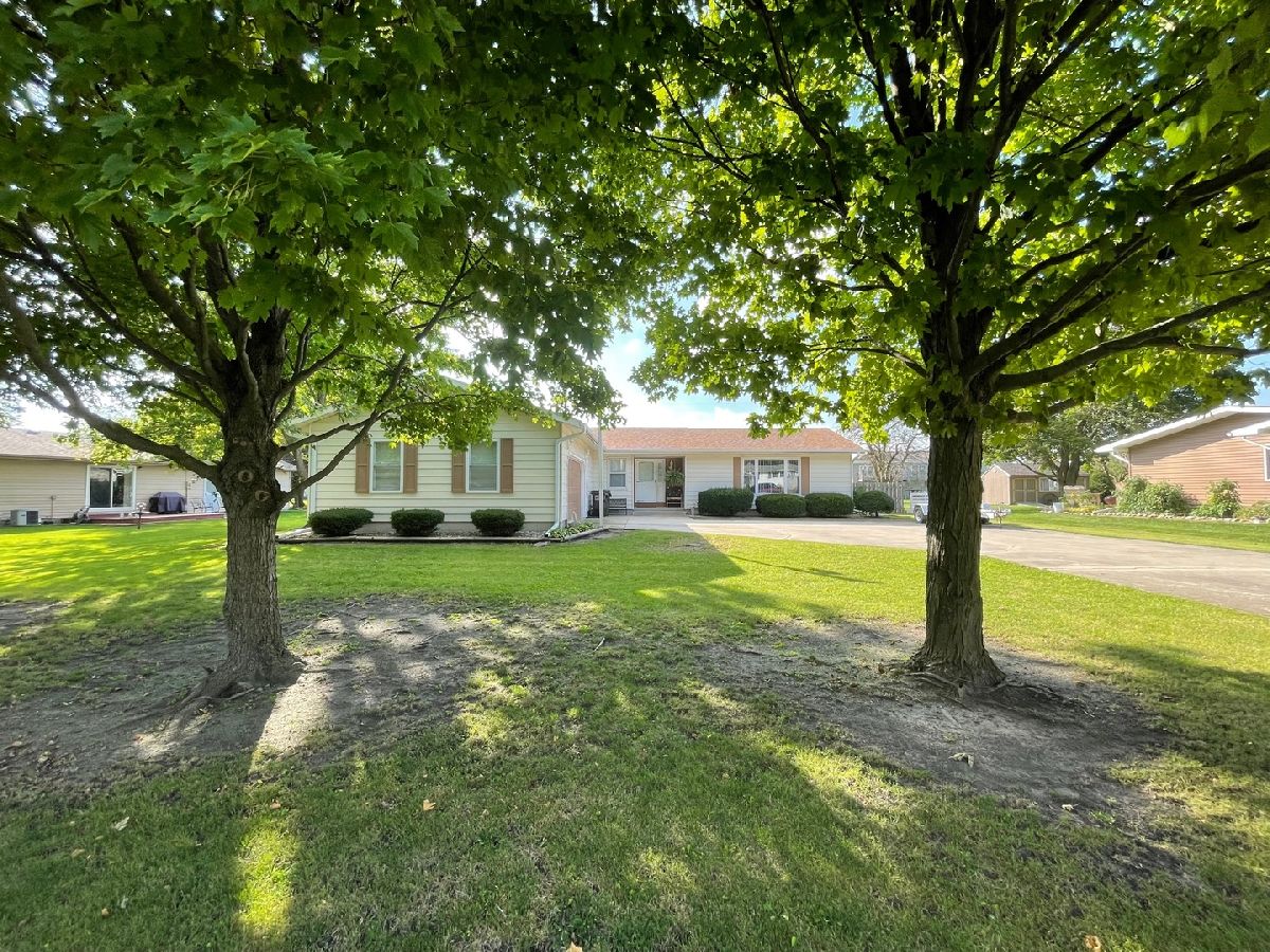  Sold Danforth Illinois, 201 4th