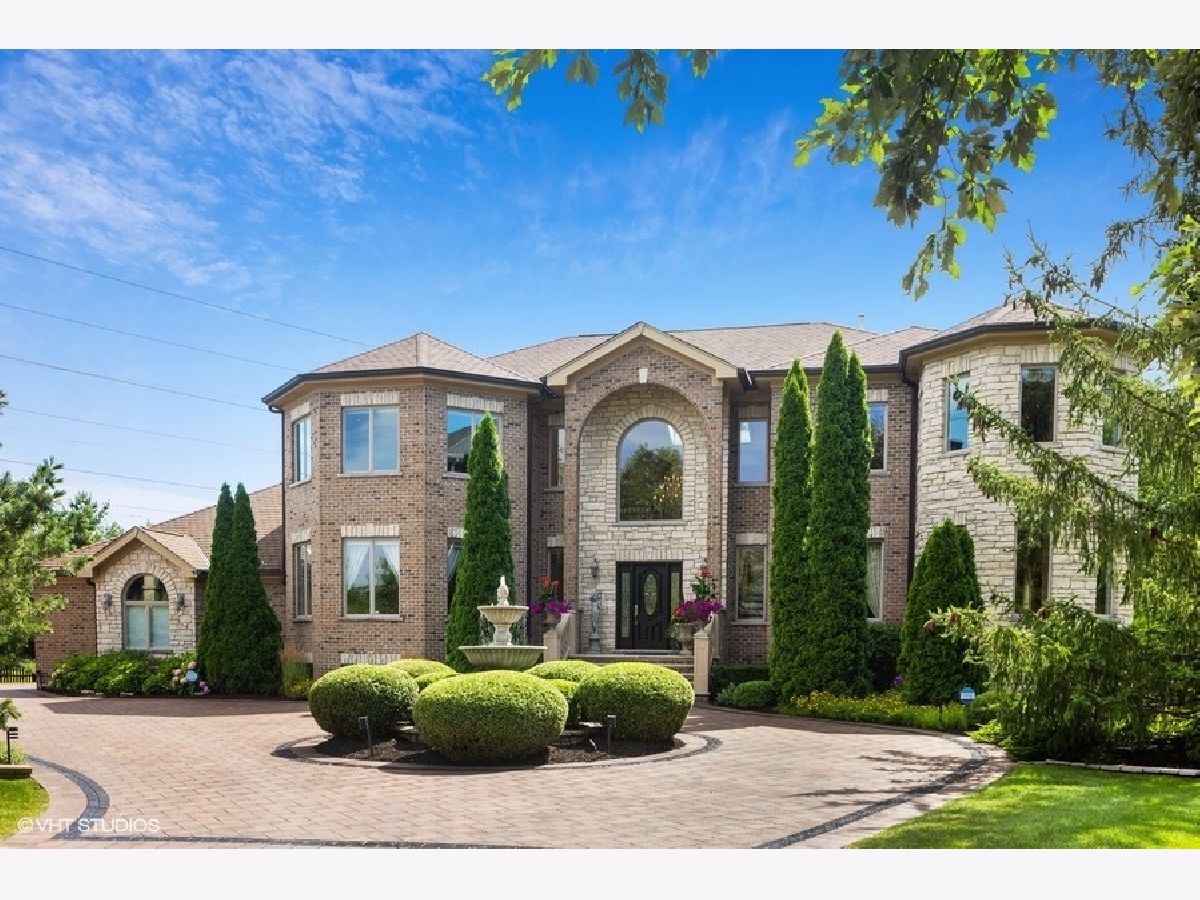 Homes Sold Forest Edge Burr Ridge Illinois, 9290 Forest Edge